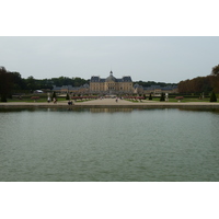 Picture France Vaux Le Vicomte Castle Vaux Le Vicomte Gardens 2010-09 77 - Lake Vaux Le Vicomte Gardens