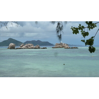 Picture Seychelles La Digue 2011-10 66 - Walking Street La Digue