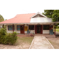 Picture Seychelles La Digue 2011-10 184 - Walking Street La Digue