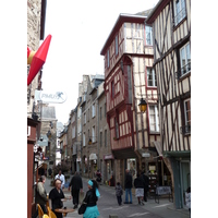 Picture France Dinan 2010-04 47 - Walking Street Dinan