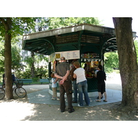 Picture France Paris Champs Elysees 2007-05 2 - Spring Champs Elysees