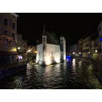 Picture France Annecy 2017-12 3 - Savings Annecy