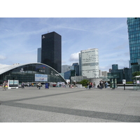 Picture France Paris La Defense 2007-05 37 - Savings La Defense