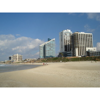 Picture Israel Herzliya 2006-12 101 - Hotel Pool Herzliya