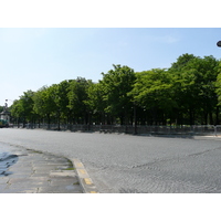 Picture France Paris La Concorde 2007-05 99 - Hotel Pool La Concorde