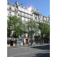 Picture France Paris 17th Arrondissement Avenue de Wagram 2007-05 64 - City Sight Avenue de Wagram