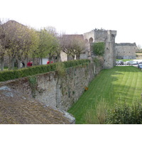 Picture France Dinan Dinan city walls 2010-04 39 - Shopping Dinan city walls