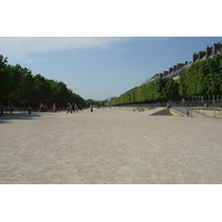 Picture France Paris Garden of Tuileries 2007-05 1 - Sauna Garden of Tuileries