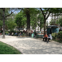 Picture France Paris Square des Batignolles 2006-04 12 - French Restaurant Square des Batignolles