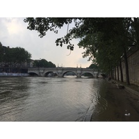 Picture France Paris Seine river 2016-06 35 - Rooms Seine river