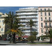 Picture France Nice 2007-02 51 - Hotel Pools Nice