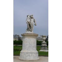 Picture France Paris Garden of Tuileries 2007-05 296 - Lake Garden of Tuileries