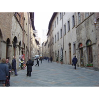 Picture Italy San Gimignano 2004-03 25 - Waterfall San Gimignano