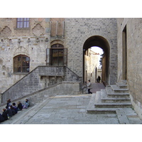 Picture Italy San Gimignano 2004-03 46 - Street San Gimignano