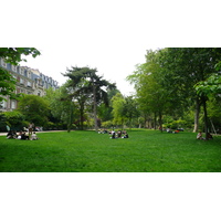 Picture France Paris Monceau Garden 2007-06 25 - Hotel Pools Monceau Garden