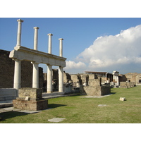 Picture Italy Pompei 2004-11 76 - City View Pompei