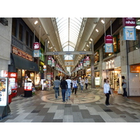 Picture Japan Kyoto Shijo dori 2010-06 55 - Walking Street Shijo dori