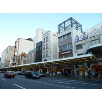 Picture Japan Kyoto Shijo dori 2010-06 79 - City Sight Shijo dori