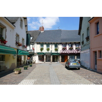 Picture France Pontivy 2007-08 34 - Monument Pontivy