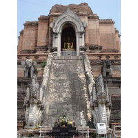 Picture Thailand Chiang Mai Inside Canal Wat Chediluang Varaviharn temple 2006-04 10 - Rooms Wat Chediluang Varaviharn temple