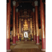 Picture Thailand Chiang Mai Inside Canal Wat Chediluang Varaviharn temple 2006-04 27 - Monument Wat Chediluang Varaviharn temple