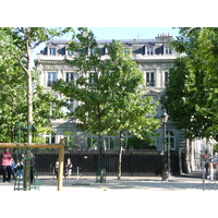 Picture France Paris Etoile and Arc de Triomphe 2007-05 92 - Lakes Etoile and Arc de Triomphe