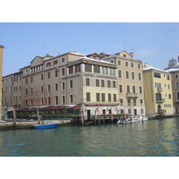 Picture Italy Venice 2005-03 273 - Hotel Pools Venice