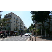 Picture Israel Tel Aviv Rothschild Street 2007-06 10 - SPA Rothschild Street