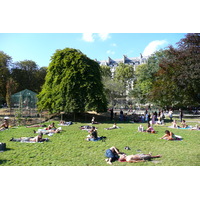 Picture France Paris Monceau Garden 2007-09 11 - Streets Monceau Garden