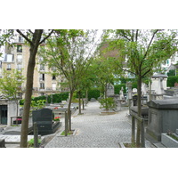 Picture France Paris St. Vincent Cemetery 2007-06 24 - Walking Street St. Vincent Cemetery