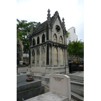 Picture France Paris St. Vincent Cemetery 2007-06 11 - Street St. Vincent Cemetery