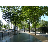 Picture France Paris Etoile and Arc de Triomphe 2007-05 72 - Streets Etoile and Arc de Triomphe