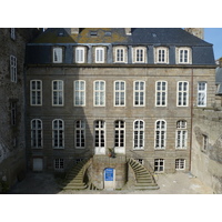 Picture France St Malo 2010-04 13 - Hotel Pools St Malo