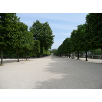 Picture France Paris Garden of Tuileries 2007-05 199 - Hot Season Garden of Tuileries