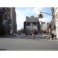 Picture United States New York Soho 2006-03 18 - Monument Soho