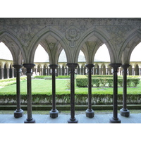 Picture France Mont St Michel Mont St Michel Abbey Cloister 2010-04 6 - Hotel Pool Mont St Michel Abbey Cloister