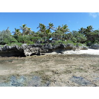 Picture New Caledonia Lifou Mu 2010-05 40 - Hotel Pool Mu