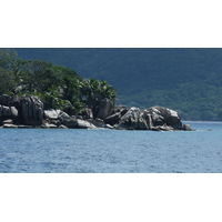 Picture Seychelles Coco Island 2011-10 34 - Waterfalls Coco Island