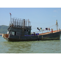 Picture Myanmar Myeik (Mergui) 2005-01 111 - Monument Myeik (Mergui)