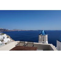 Picture Greece Santorini Oia cave house 2016-07 7 - Lakes Oia cave house