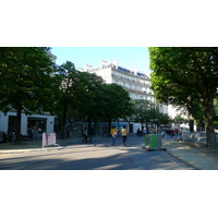 Picture France Paris Champs Elysees 2007-04 106 - Shopping Champs Elysees