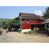 Picture Myanmar Road from Dawei to Maungmagan beach 2005-01 53 - Shopping Road from Dawei to Maungmagan beach