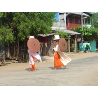 Picture Myanmar Road from Dawei to Maungmagan beach 2005-01 29 - Transport Road from Dawei to Maungmagan beach