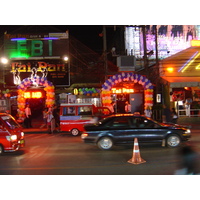 Picture Thailand Phuket Patong night 2005-12 10 - Savings night