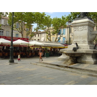 Picture France Aigues Mortes 2004-08 4 - Walking Street Aigues Mortes