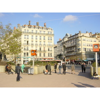 Picture France Lyon 2002-11 6 - Hotel Pool Lyon