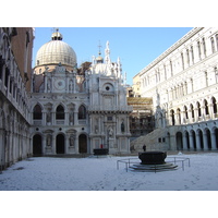 Picture Italy Venice 2005-03 133 - Monuments Venice