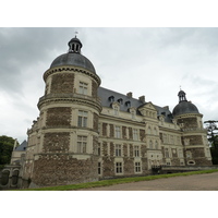 Picture France Serrant castle 2010-04 16 - Rain Season Serrant castle