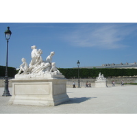 Picture France Paris Garden of Tuileries 2007-05 79 - Lake Garden of Tuileries