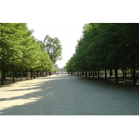 Picture France Paris Garden of Tuileries 2007-05 126 - Shopping Garden of Tuileries